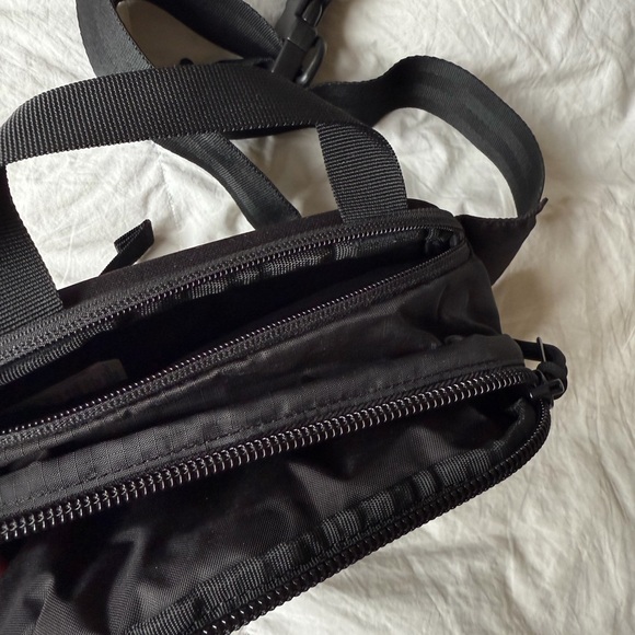 Topo Designs Mountain Hip Bag - Picture 3 of 3